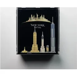 iDisplayit Acryl-Wand-Display für LEGO 21028 New York (Mit Hintergrundbild & weissem Boden)