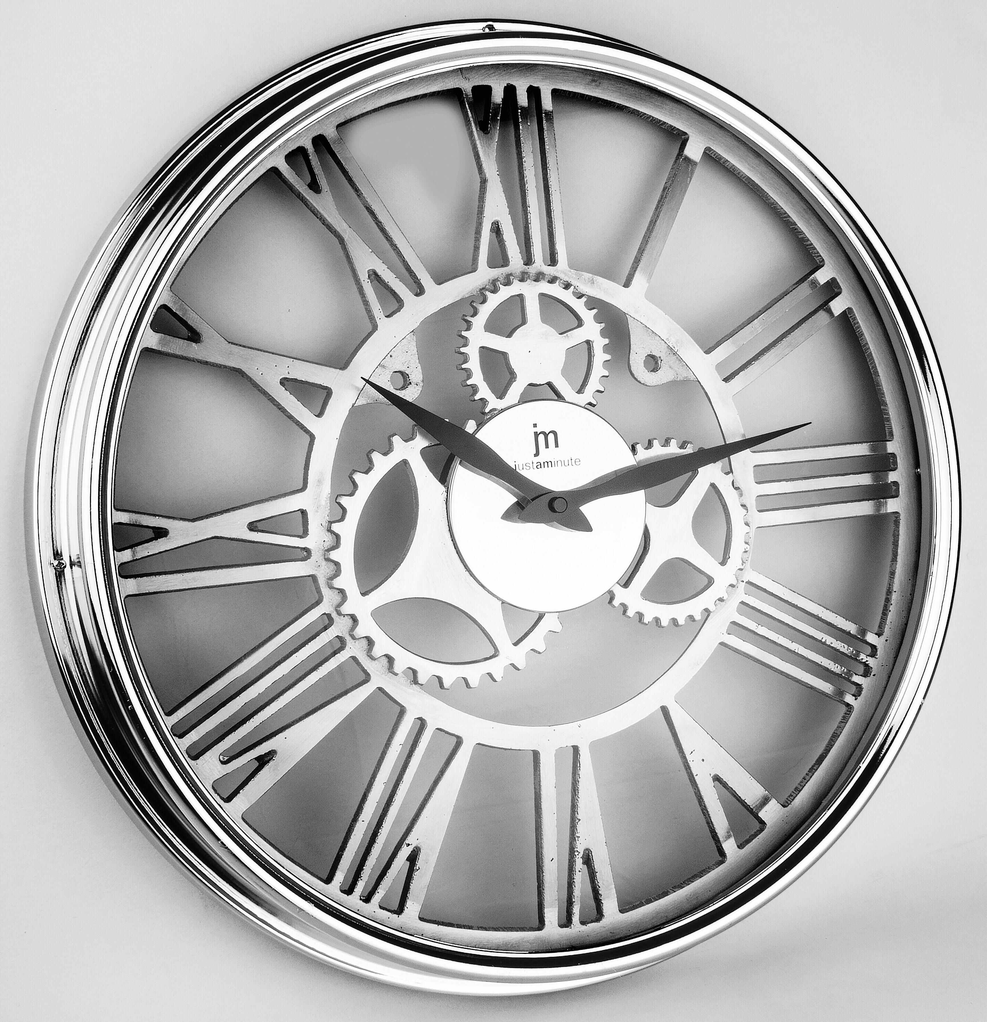 Wanduhr LOWELL, silber (silberfarben), Ø 45cm B/H/T: 6,5cm, Wanduhren, Wanduhr, rund, Ø 45 cm, römische Ziffern silberfarben Ø 45cm B/H/T: 6,5cm
