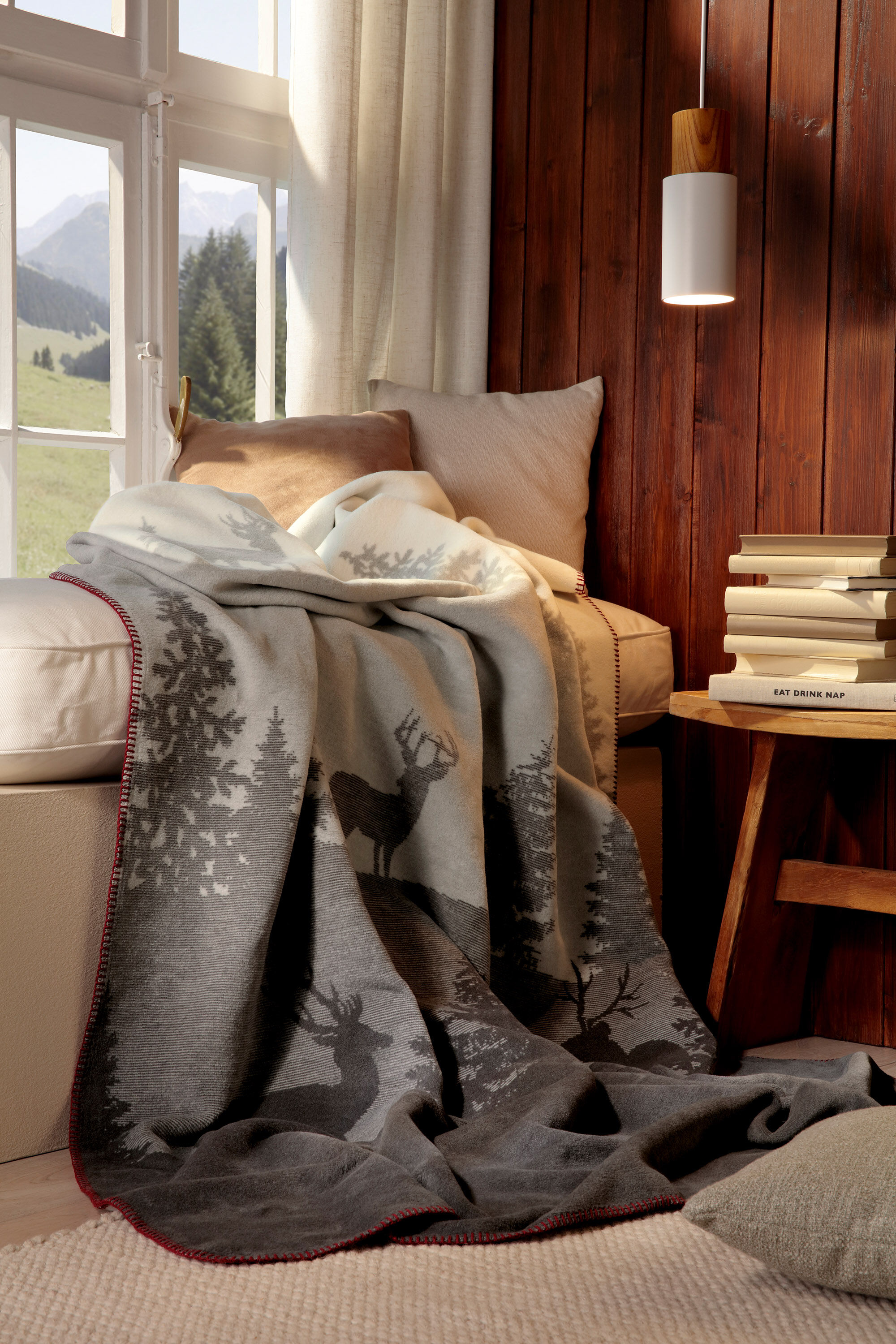 Wohndecke BIEDERLACK "Deerlight", grau, B:130cm L:170cm, Kaschmir, Schurwolle, Wohndecken, Wohndecke, winterliche Alpenstimmung grau B/L: 130cm x 170cm