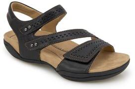 Women's Makayla Sports Sandal by Jambu in Black (Size 7 M)