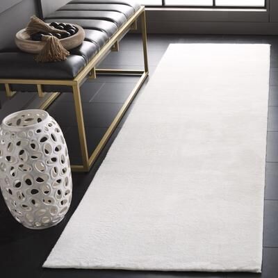SAFAVIEH Faux Rabbit Fur Machine Washable Slip Resistant Nanami Rug