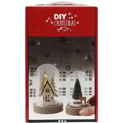 Creativ Company DIY Christmas Set für Deko-Szenen unter Plastikglocken, Kreativ Box mit 2 Weihnachtsbäumchen, Figuren zum Ausstanzen, LED