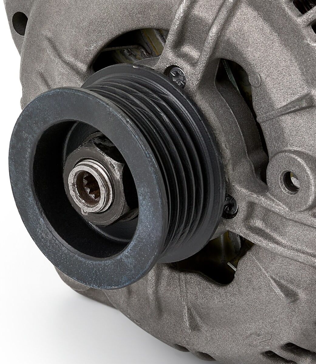 Bosch 0 986 040 370 Alternator