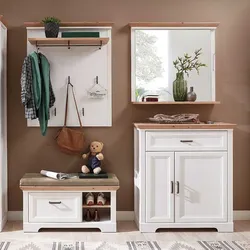 Flurgarderobe im Landhausstil Weiß und Eichefarben (vierteilig)