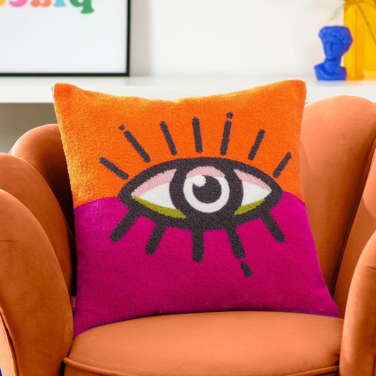 Decoratieve kussenhoes van zachte boucle stof in oranje roze, 43 x 43 cm