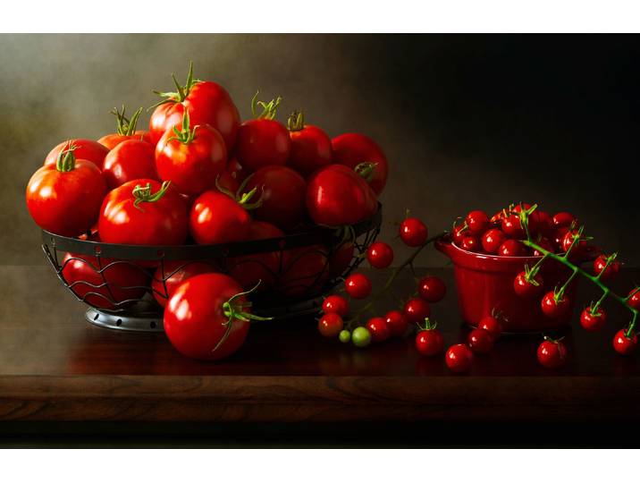 Fototapete PAPERMOON Photo-Art DARLENE HEWSON, ZU VIELE TOMATEN , bunt, B:2,5m L:1,86m, Vlies, Tapeten, Fototapete