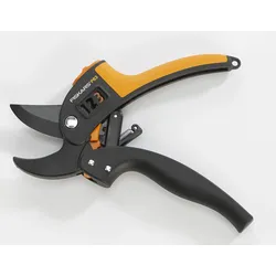 FISKARS® PowerStep™ P83 Gartenschere