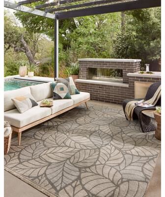 Alexander Home Dana Indoor / Outdoor Tropical Area Rug