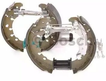Bosch 0 204 114 657 Drum brake kit