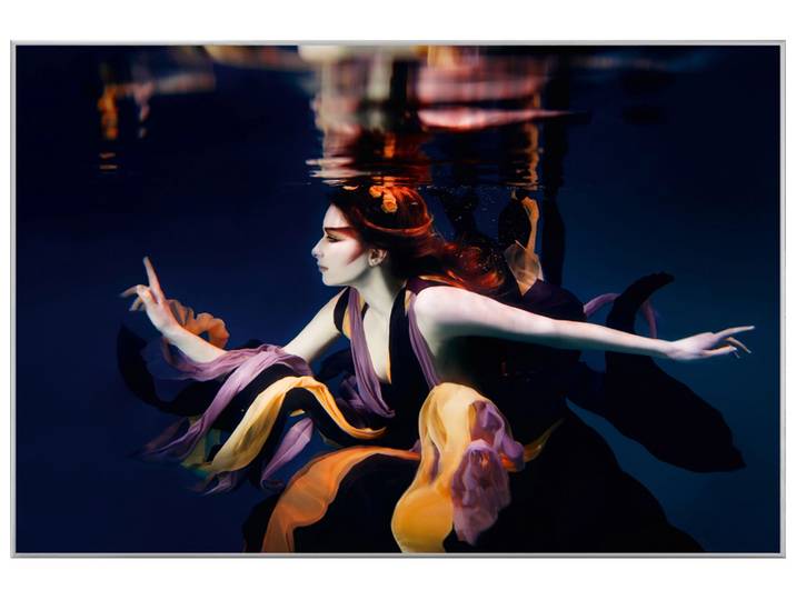 Bild mit Rahmen Tanz Unter Wasser image LAND