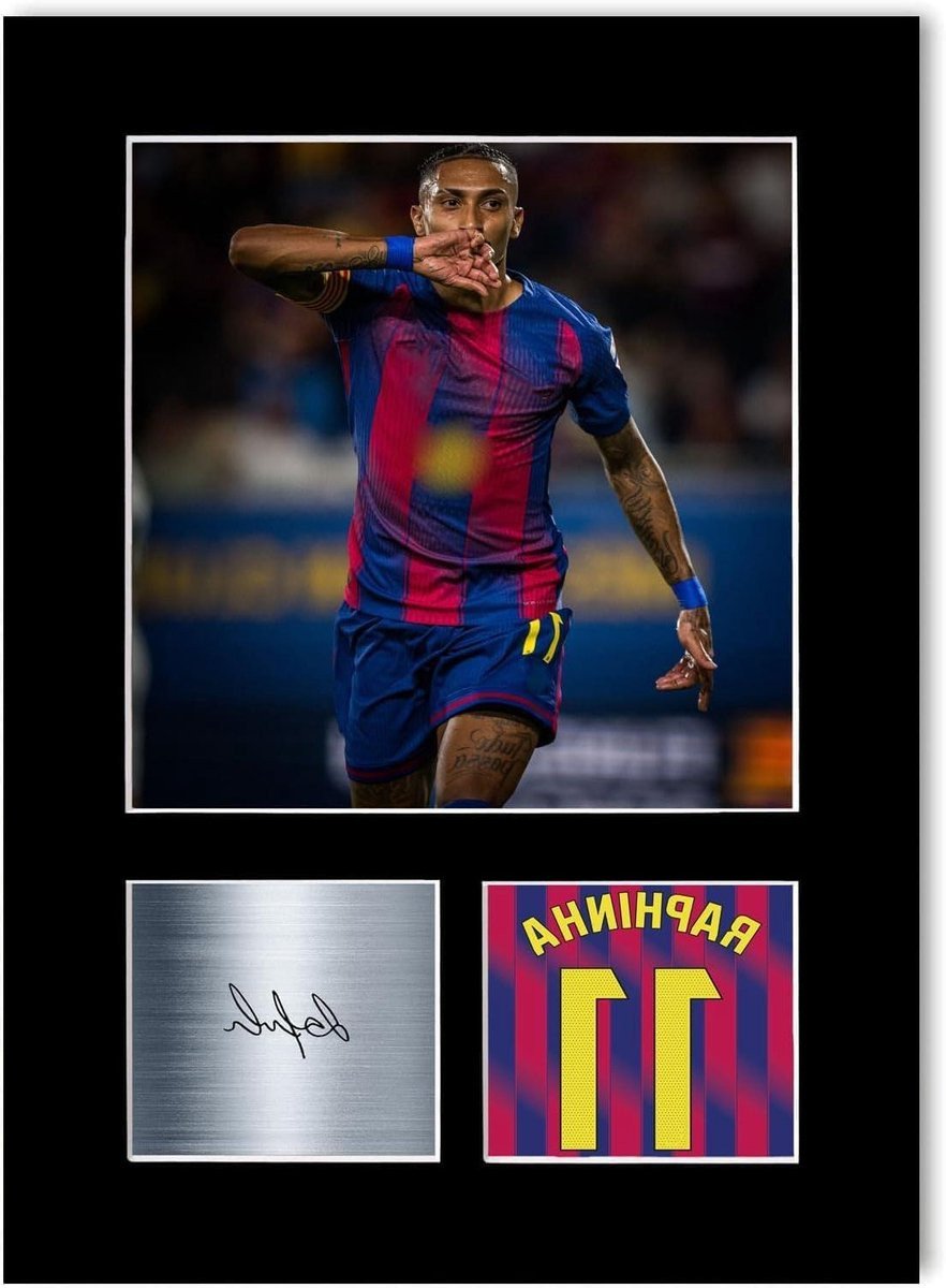 Voetballer Raphinha Gesigneerde Foto Poster - A4 - Zwart