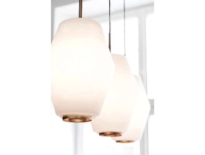 Dahl Small Pendelleuchte Opal Glas Weiß/Messing - Northern - Wohnzimmer - Metall