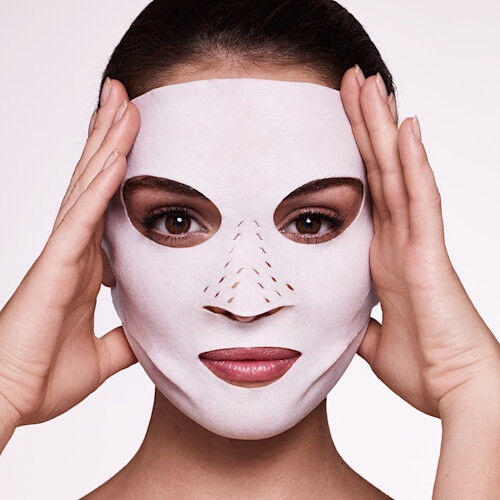 Instant Magic Facial Mask - Dry Sheet Mask - Single Mask Charlotte Tilbury 1200 Instant Magic Facial Mask - Dry Sheet Mask Size: