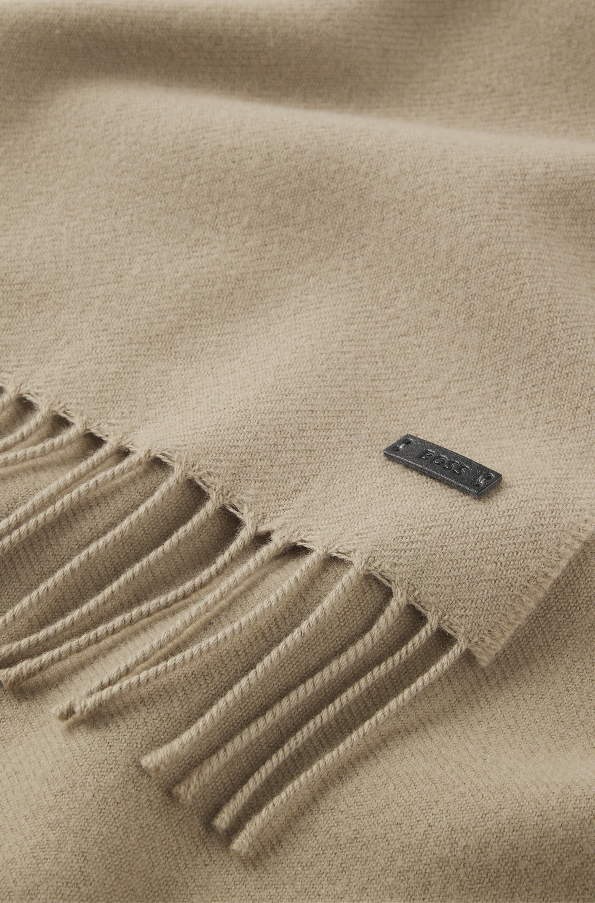 Wollschal BOSS "Naster 35*180", Herren, beige (open braun 248), Strick, Wolle, unifarben, Modetücher Wollschal, mit gedrehten Fransen, aus Wolle, Lederlabel, Premium Quality