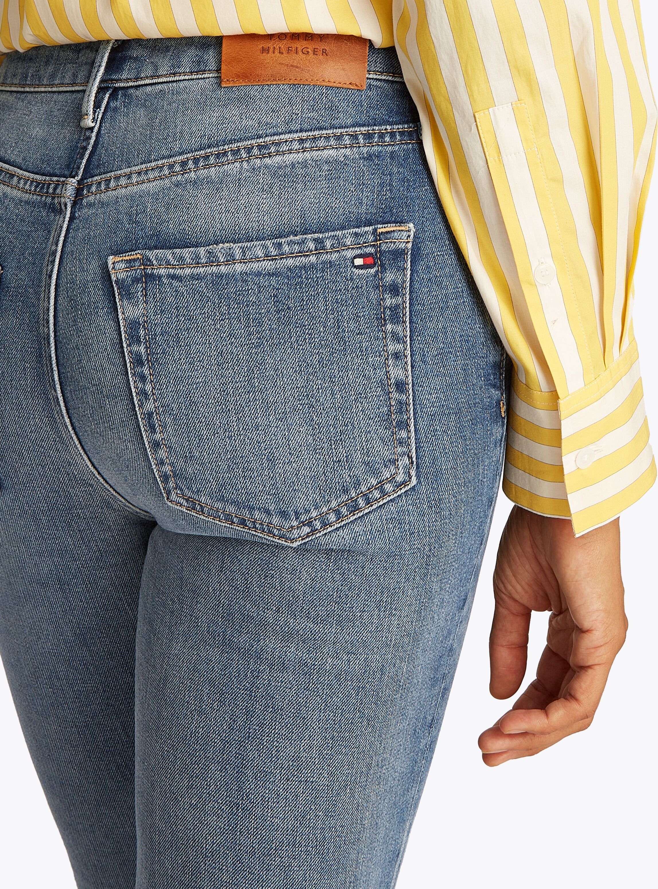Slim-fit-Jeans TOMMY HILFIGER "Slim Cigarette High Waist", Damen, Gr. 26, Länge 32, blau (seli), Denim/Jeans, Obermaterial: 99% Baumwolle, 1% Elasthan, unifarben, slim fit knöchelfrei, Jeans Slim-fit-Jeans, mit Logo-Badge, in blauer Waschung seli 26, Läng