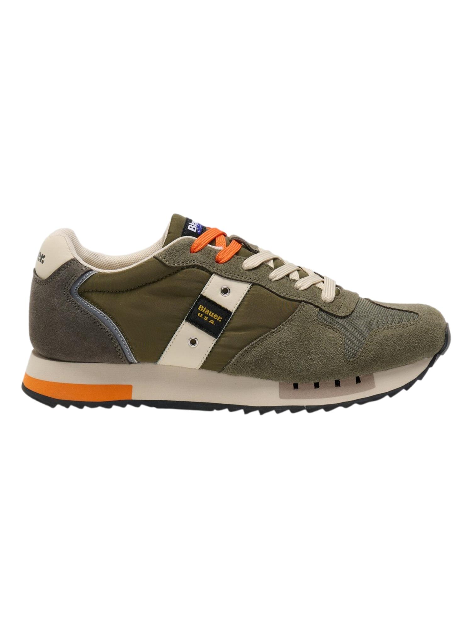 Blauer Sportschuh