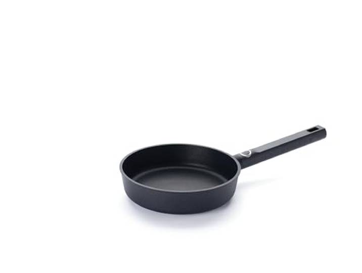 Woll – Eco Logic QXR Gusspfanne Ø 20 cm mit festem Phenolic-Stiel – PFAS-freie Antihaftpfanne aus recyceltem Aluminium – induktionsgeeignet & backofenfest – nachhaltige Bratpfanne