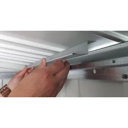 Biohort Befestigungswinkel für Dachisolierung für Gerätehaus Highline/Avantgarde/Panorama/MiniGarage/Geräteschrank (1 Stück)