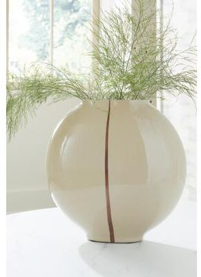 Signature Design by Ashley Sheabourne Cream/Brown Vase
