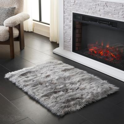 SAFAVIEH Faux Sheep Skin Alexandria 2.4-inch Thick Rug