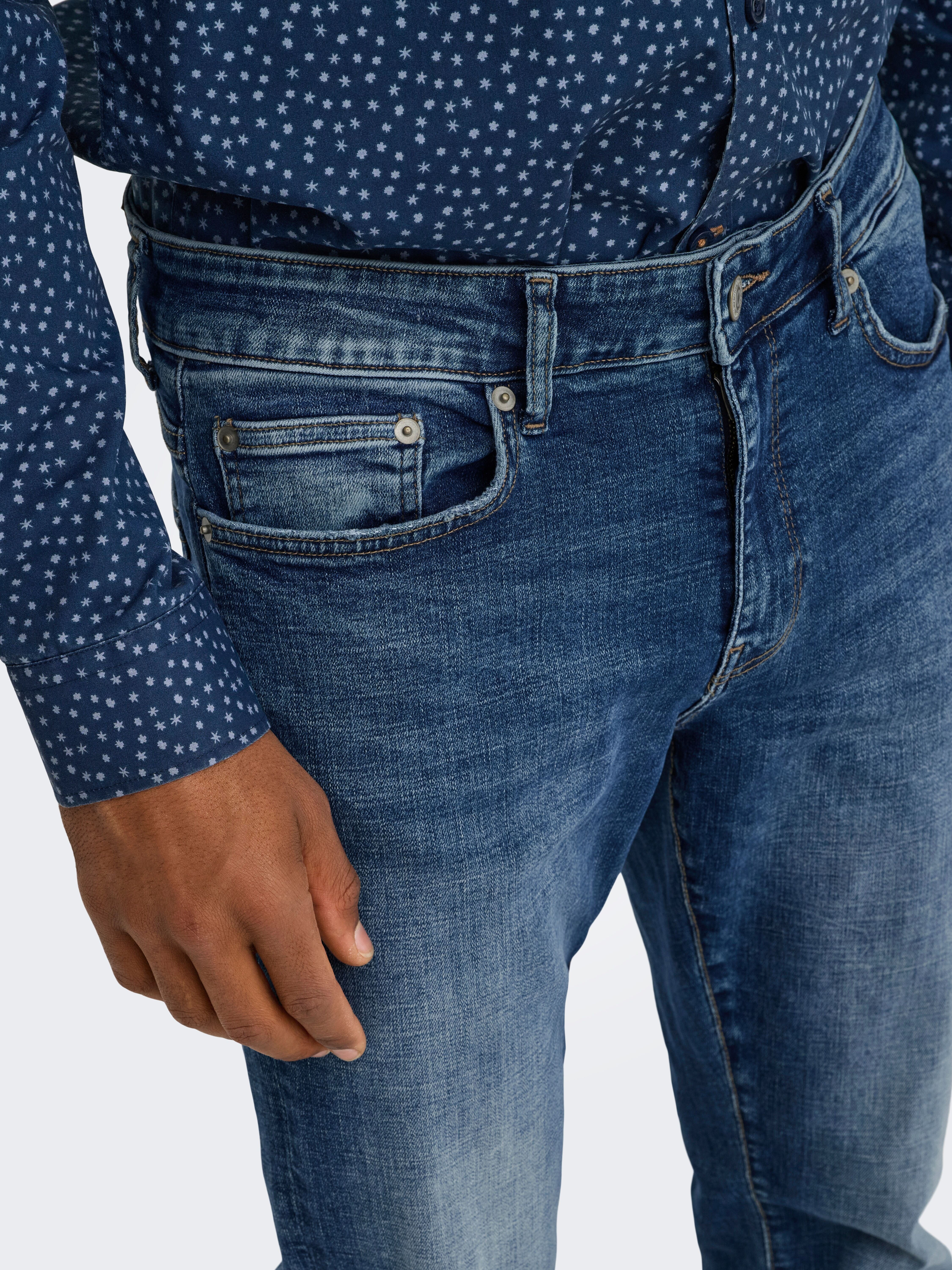 Regular-fit-Jeans ONLY & SONS "ONSWEFT REG. DMB TINT 2139 TAI DNM NOOS", Herren, Gr. 33, Länge 34, blau (schwarz medium blau denim), Denim/Jeans, Obermaterial: 92% Baumwolle, 6% Polyester, 2% Elasthan, Abriebeffekte, regular fit lang, Jeans Regular-fit-Je
