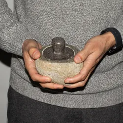 Natural Riverstone Grounding Pot -Medium (aprox 12x8cm)