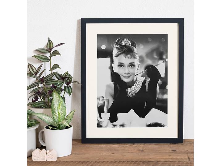 Tableau déco Breakfast at Tiffanys Cadre : hêtre massif verni Revêtement : plexiglas Multicolore 42 x 52cm