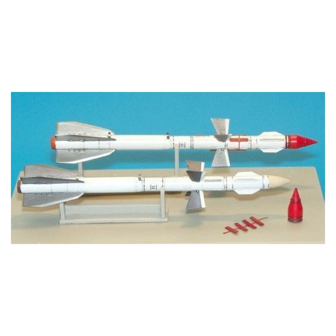 Plus Model Russian missile R-27ER AA-10 Alamo-C (AL4007)