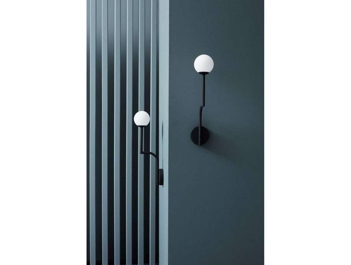 Applique murale Mobil 46 Hardwired, laiton/opale - Pholc - Salon / séjour - Métal