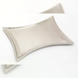 Kerzenteller konkav Messing vernickelt Silber (Innen 16 x 9 cm)