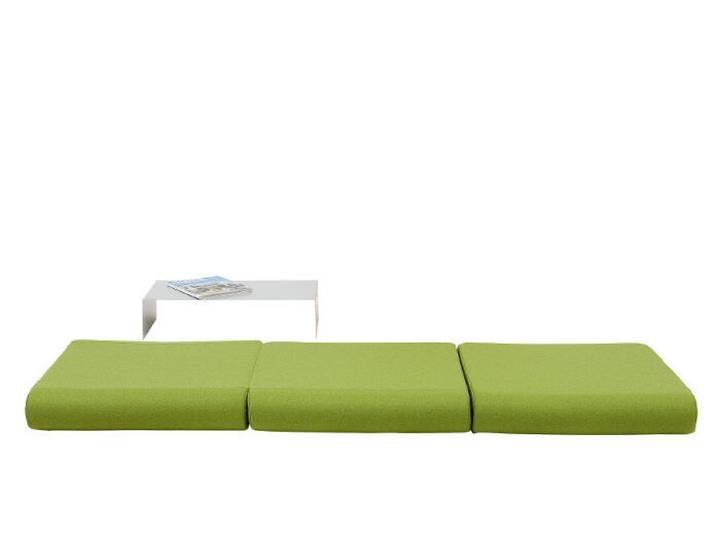 Softline Hocker und Faltmatratze Bingo grün, Designer Michiel van der Kley, 65x12x65 cm