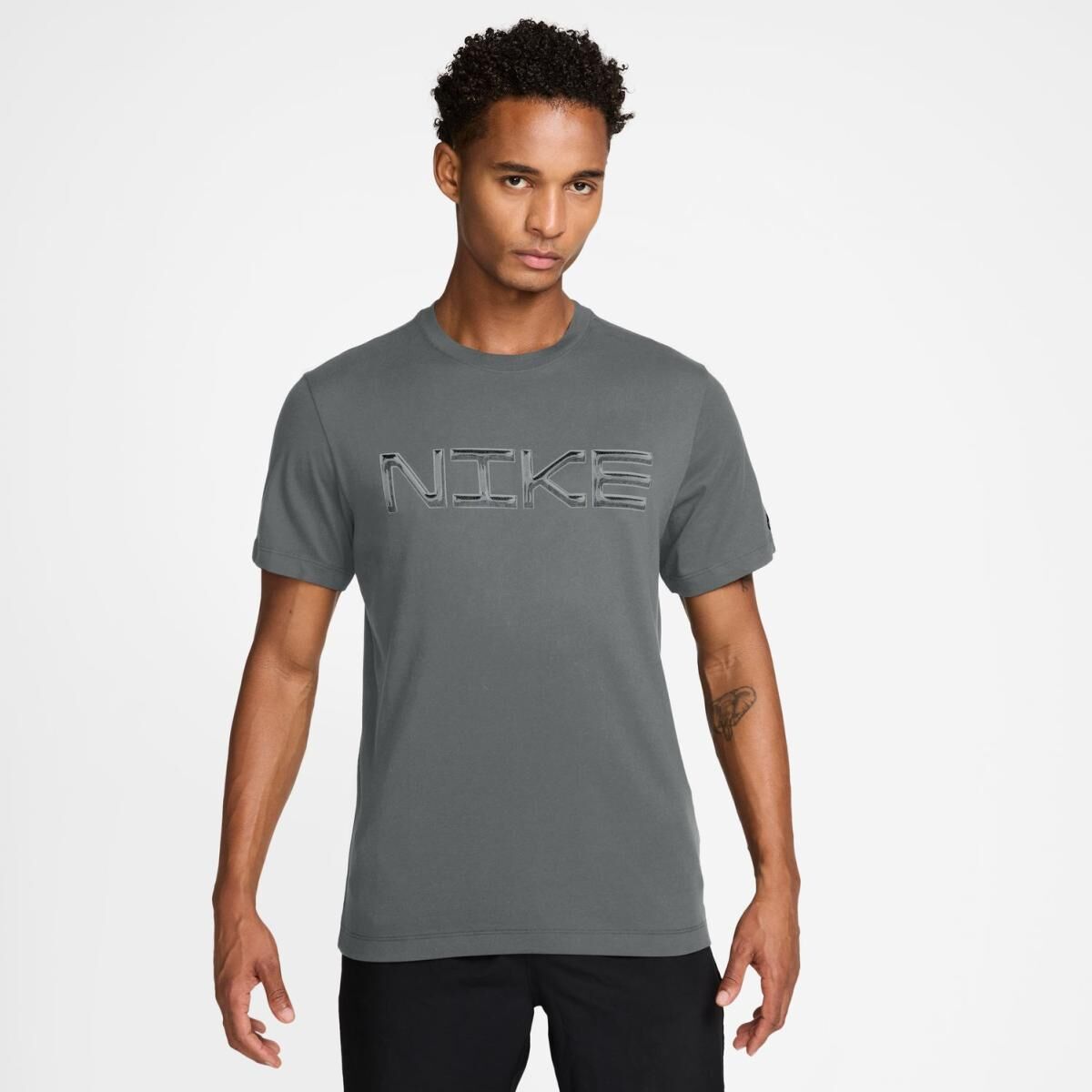 Nike Camiseta de hombre .  (M) Gris