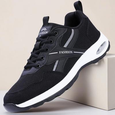 LightInthebox White and Grey Fashion Sneakers for Men – Comfortable Casual Shoes with Bold Branding, Ideal for Outdoor, Travel and Leisurewear