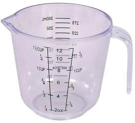 Uplift Essentials Plastic Measuring Cup With Pour Spout And Handle transparent 300ml