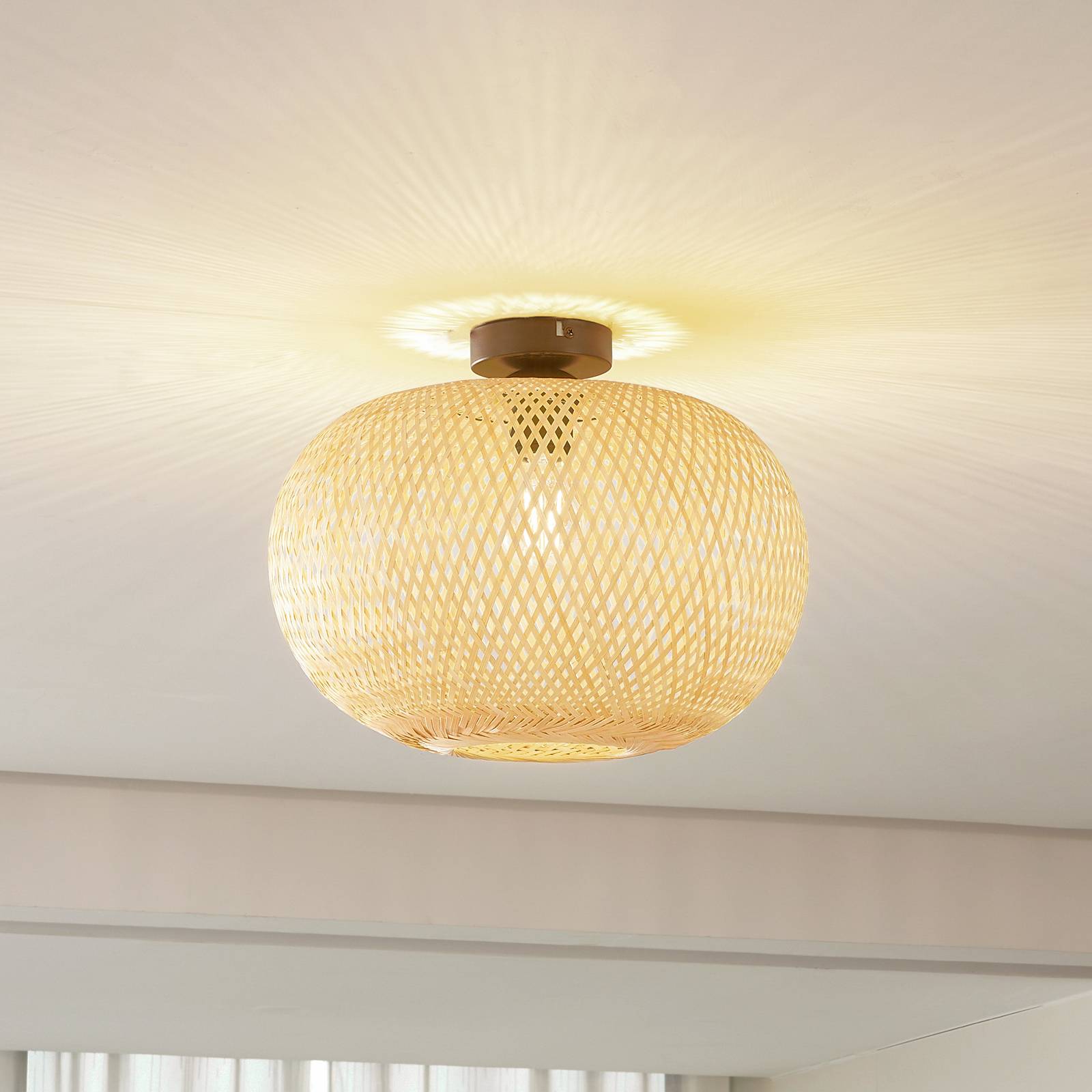 Loftslampe Kessia Lindby, dæmpbar, Lyst træ, Stue/spisestue, Bambus, Herregårds/rustik