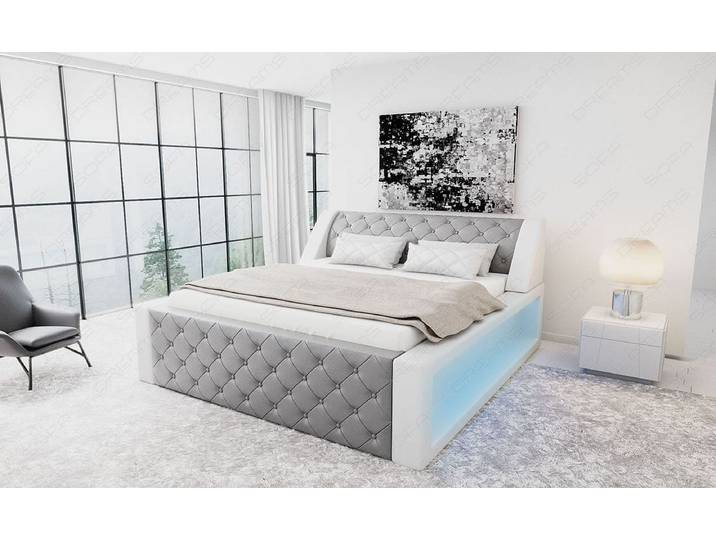 Wasserbett Arezzo mit LED und markanten Linien