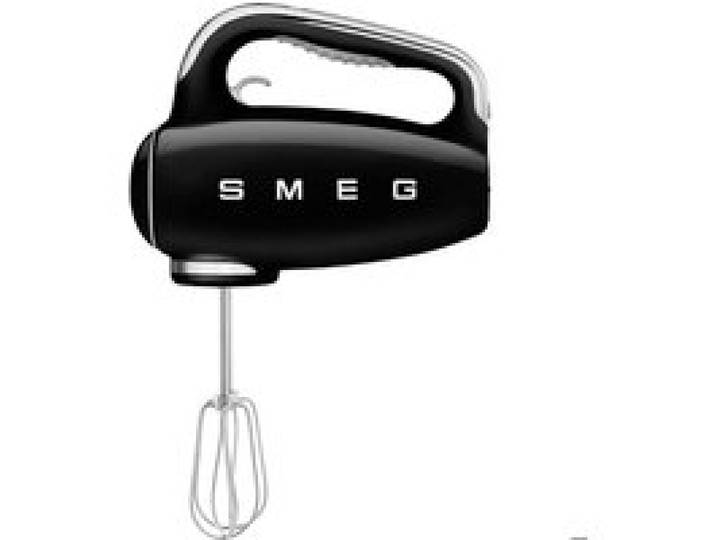 Batteur Smeg Batteur à main noir HMF01BLEU