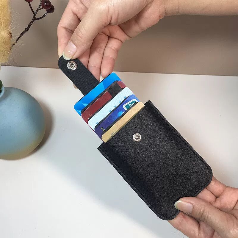 INF Ausziehbarer Kartenhalter mit Druckknopf Schwarz
