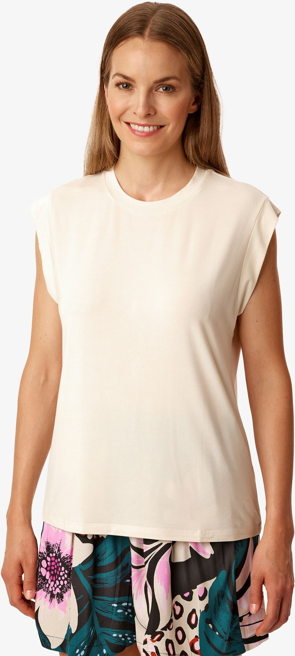Pyjamaoberteil SCHIESSER "Mix + Relax", Damen, Gr. 48, beige (104, weiß), Single Jersey, Obermaterial: 95% Modal, 5% Elasthan, bequem hüftlang, Rundhals, Shirts Pyjamaoberteil, mit Rundhalsausschnitt, Modalmix 104, weiß 48