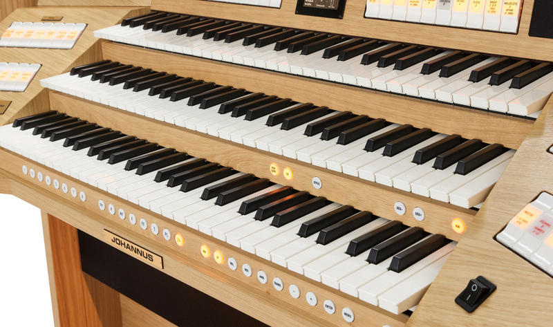 Johannus Premium Vivaldi 360, Light Oak Concave