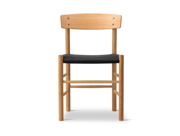 Fredericia Furniture J39 Stuhl Geölte Eiche-schwarz canvas