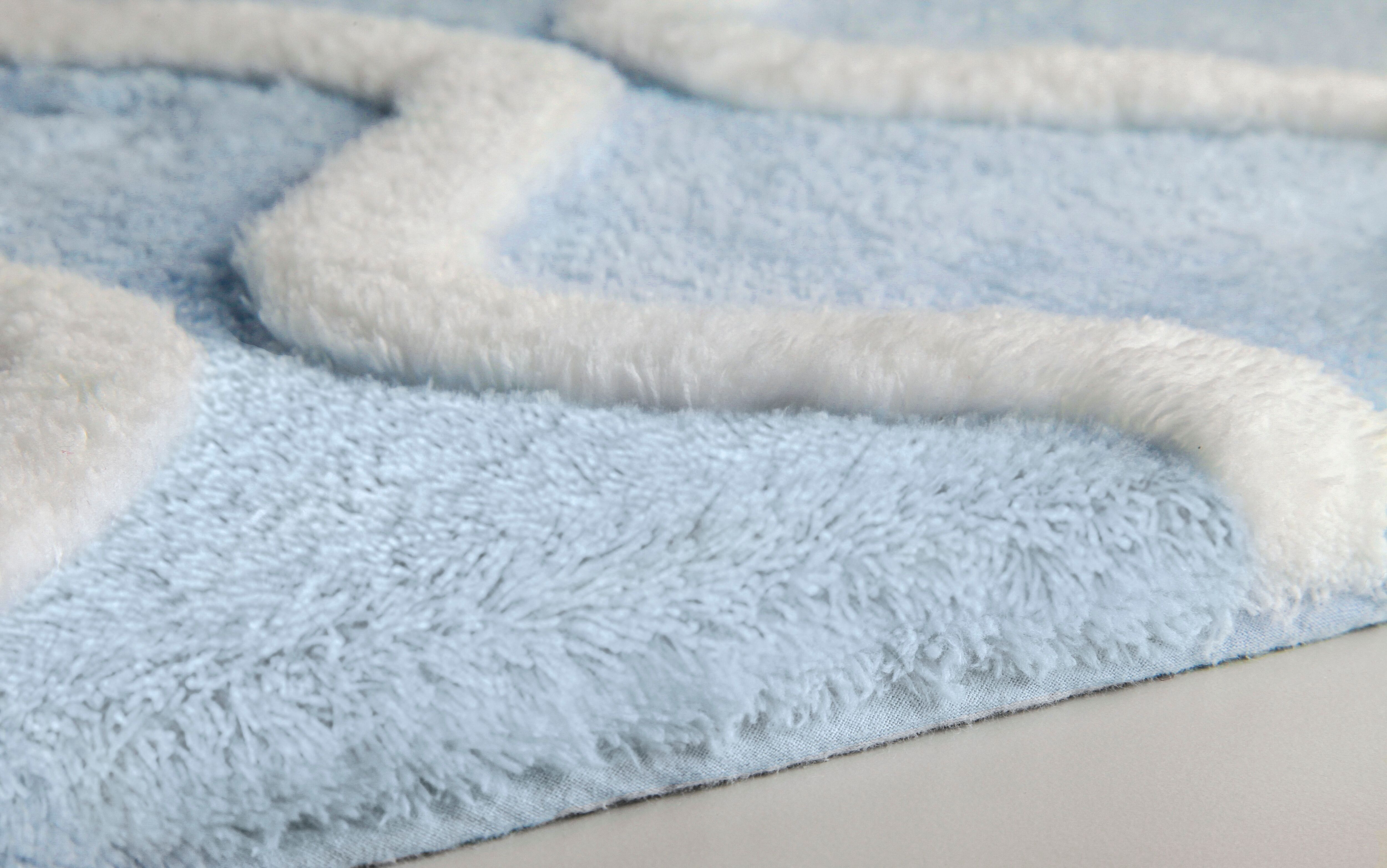 Badematte KLEINE WOLKE "Piana, Badvorleger, Badezimmer Teppich", blau (stahlblau), H:23mm, Polyester, Badematten, Badematte, Badteppich, modernes Wellen 3D-Design