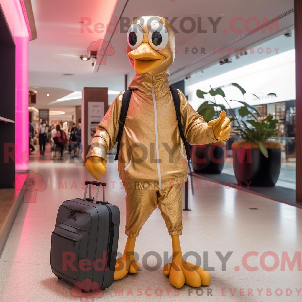 Maskottchenfigur REDBROKOLY eines goldenen Flamingos mit Kapuzenpullover und Aktentasche