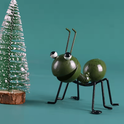 Inspire Picks Cute Metal Ant Wall Decor Outdoor Garden Insect Wall Art Sculpture Set green 2pc