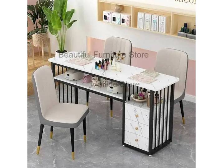 Station de manucure en fer forgé pour meubles modernes commerciaux Tables à ongles Table de manucure professionnelle haut de gamme économique Simple
