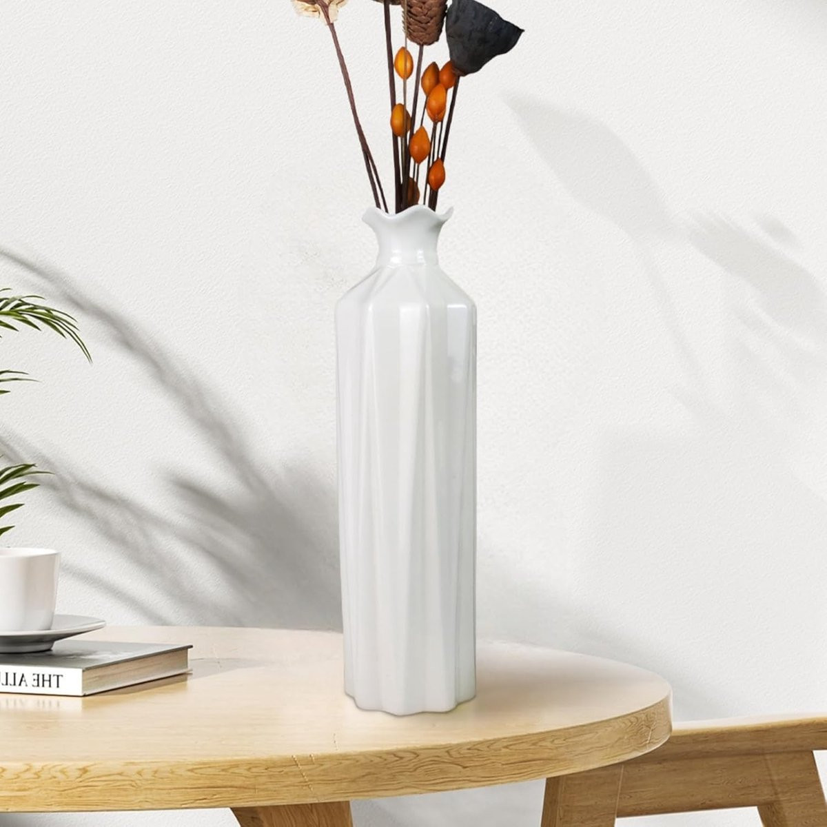 Wit Keramische Vaas met Unieke Structuur, Hoogte: 30 cm