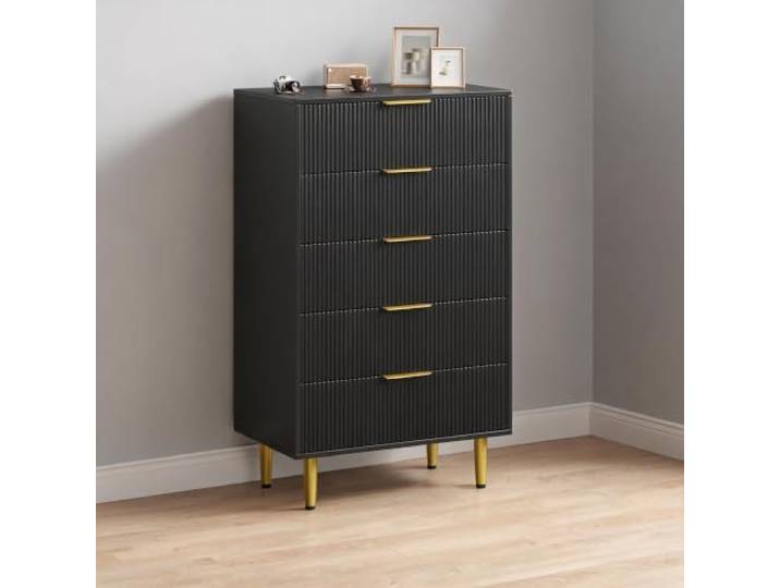 GarveeHome Moderne 5-Schubladen Kommode in Schwarz Metallgriffe Füße Fluted Design Goldene Metallgriffe Füße Für Schlafzimmer Wohnzimmer Flur 142x46x86 cm