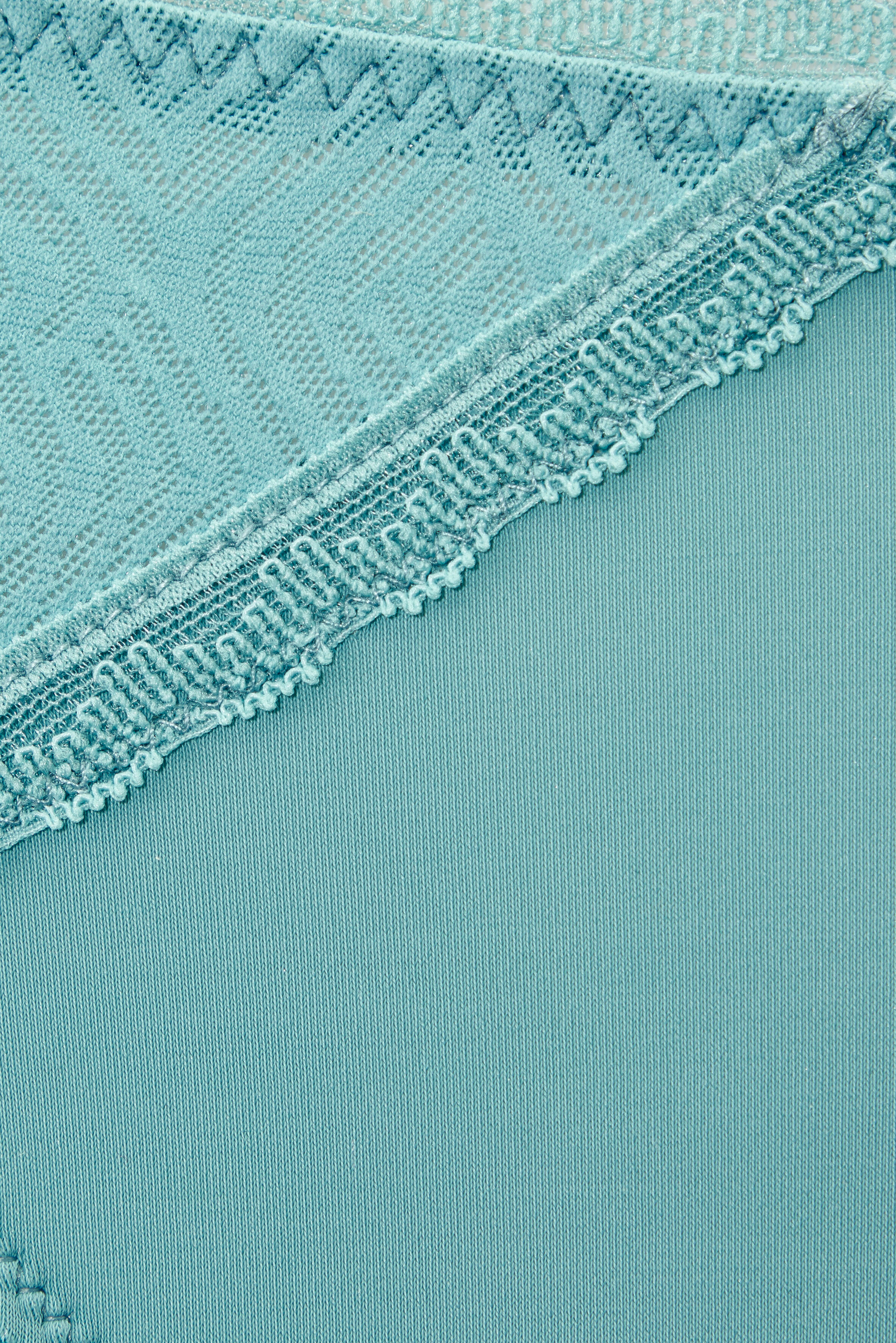 Slip NUANCE BY LASCANA, Damen, Gr. 40/42, blau (turmalin), Spitze, Obermaterial: 82% Polyamid, 18% Elasthan, Unterhosen Slip, mit feiner Zierschleife turmalin 40/42