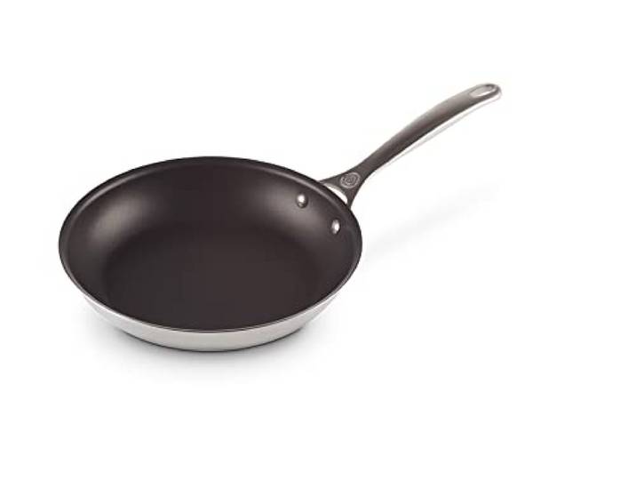 LE CREUSET Antihaftbeschichtete flache Pfanne aus 3-ply PLUS Edelstahl, 26 cm, 96600226000000