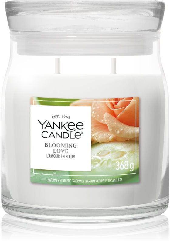 Yankee Candle Blooming Love scented candle 368 g